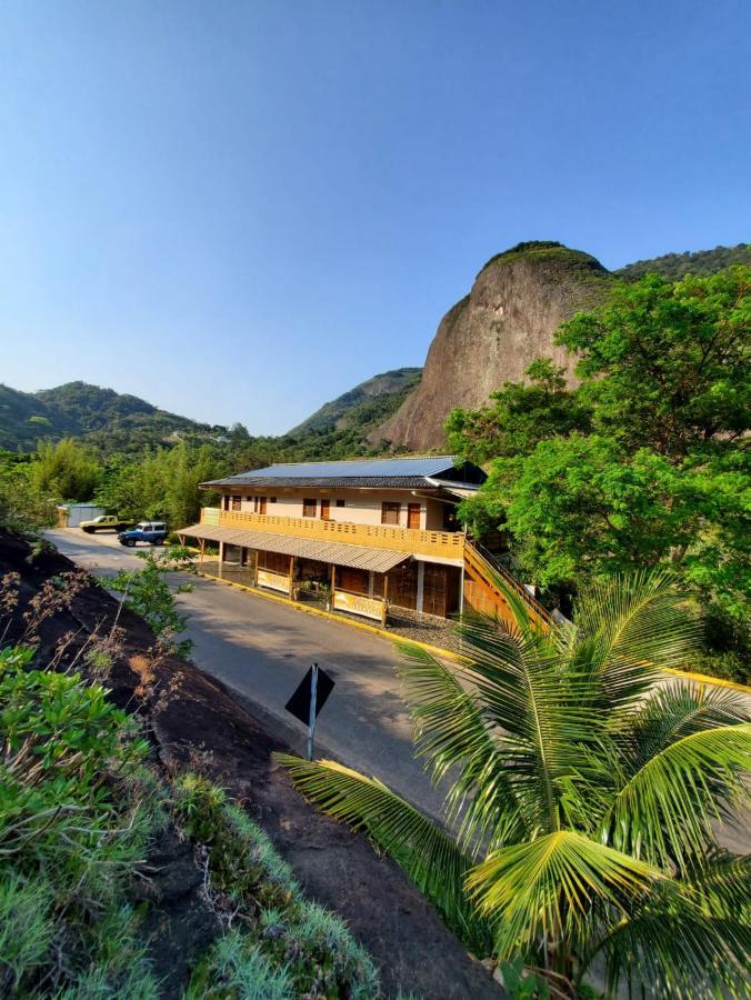 Residencia Pedra Do Elefante Hotel กวาราปารี ภายนอก รูปภาพ