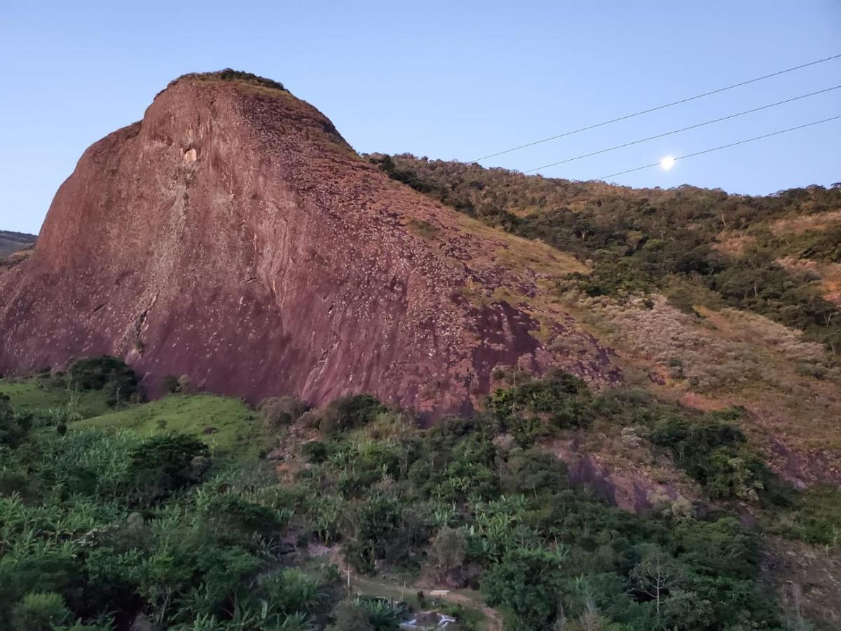 Residencia Pedra Do Elefante Hotel กวาราปารี ภายนอก รูปภาพ