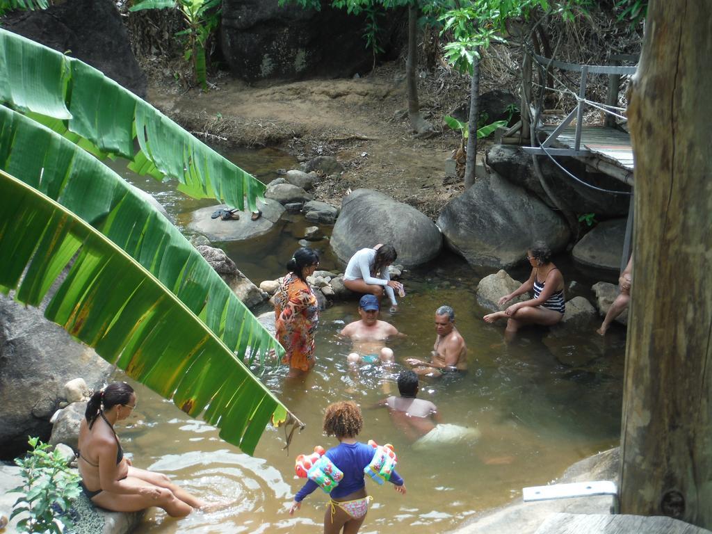 Residencia Pedra Do Elefante Hotel กวาราปารี ภายนอก รูปภาพ
