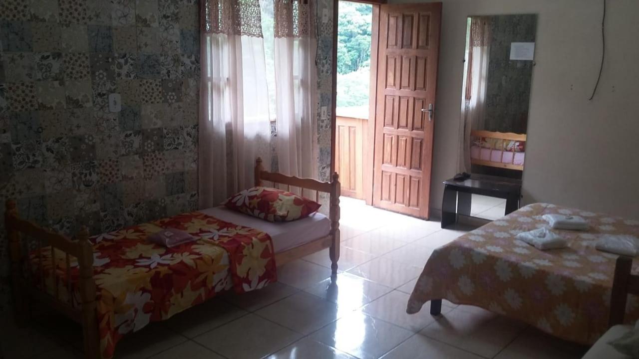 Residencia Pedra Do Elefante Hotel กวาราปารี ภายนอก รูปภาพ
